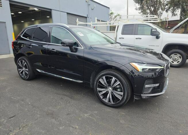 Volvo XC 60 Bogata wersja wyposażenia / AWD / B5 / niski przebieg Chwaszczyno - zdjęcie 3
