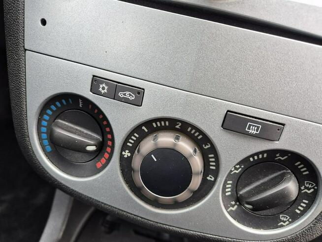 Zadbana Corsa/ 5 drzwi/ 1,2 benzyna na ŁAŃCUCHU ROZRZĄDU Warszawa - zdjęcie 12