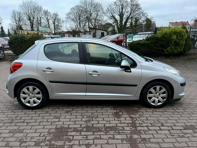 Peugeot 207 1.4 benzyna niski przebieg klimatyzacja Słupsk - zdjęcie 6