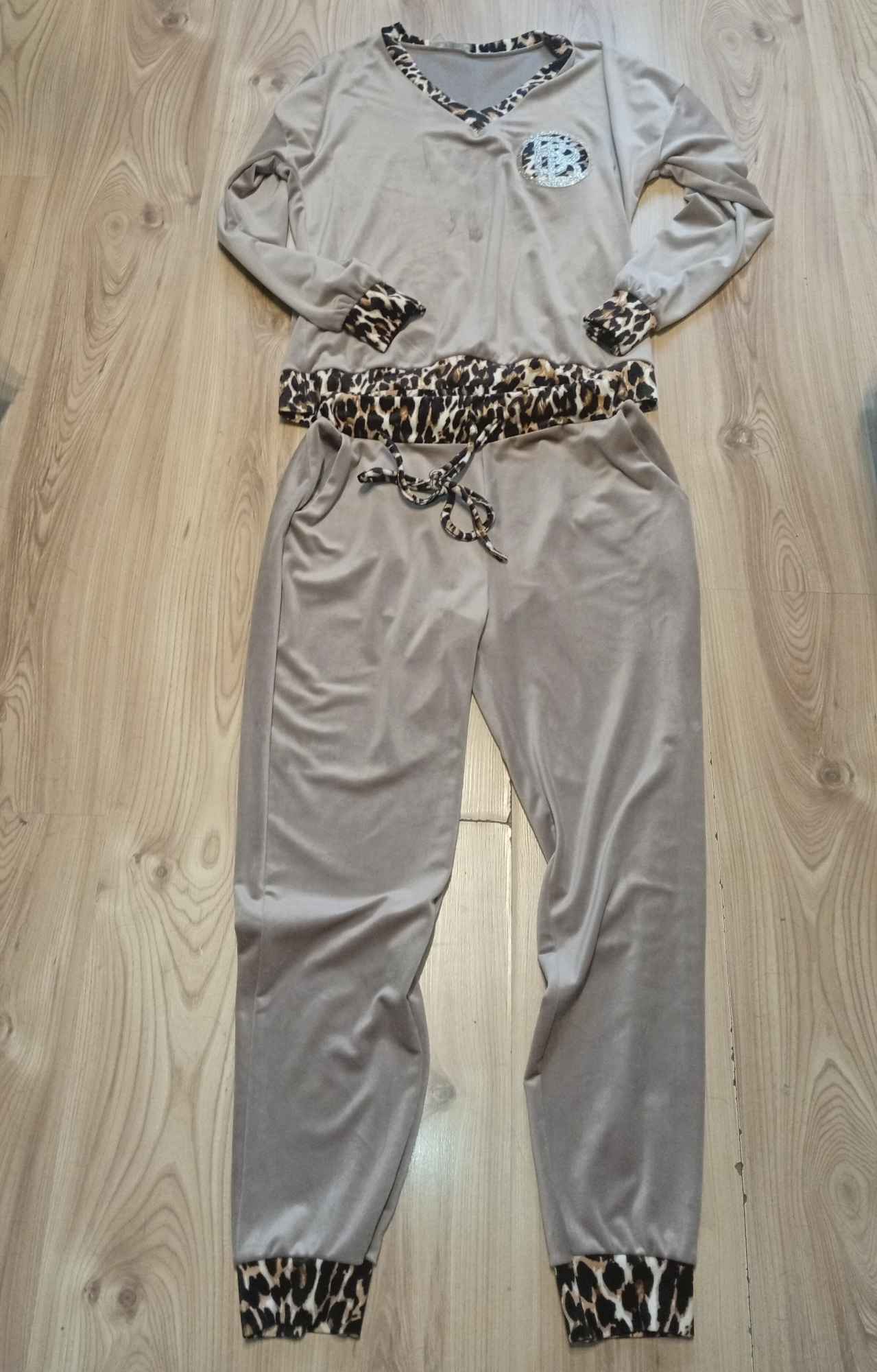 Sprzedam komplet dresowy welulowy i inne ubrania Bochnia - zdjęcie 5