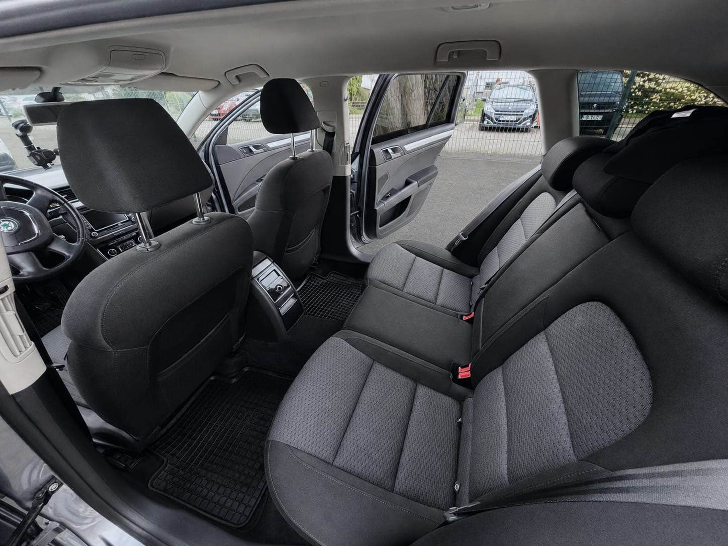 Skoda Superb Białołęka - zdjęcie 7