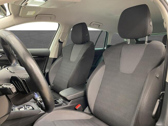 Skoda Octavia 2.0 TDI Ambition DSG Kombi Warszawa - zdjęcie 10