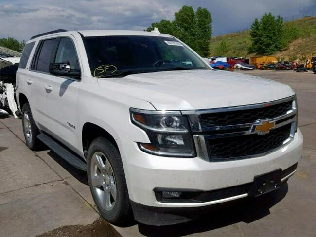 Chevrolet Tahoe 2016, 5.3L, 4x4, po gradobiciu Warszawa - zdjęcie 2