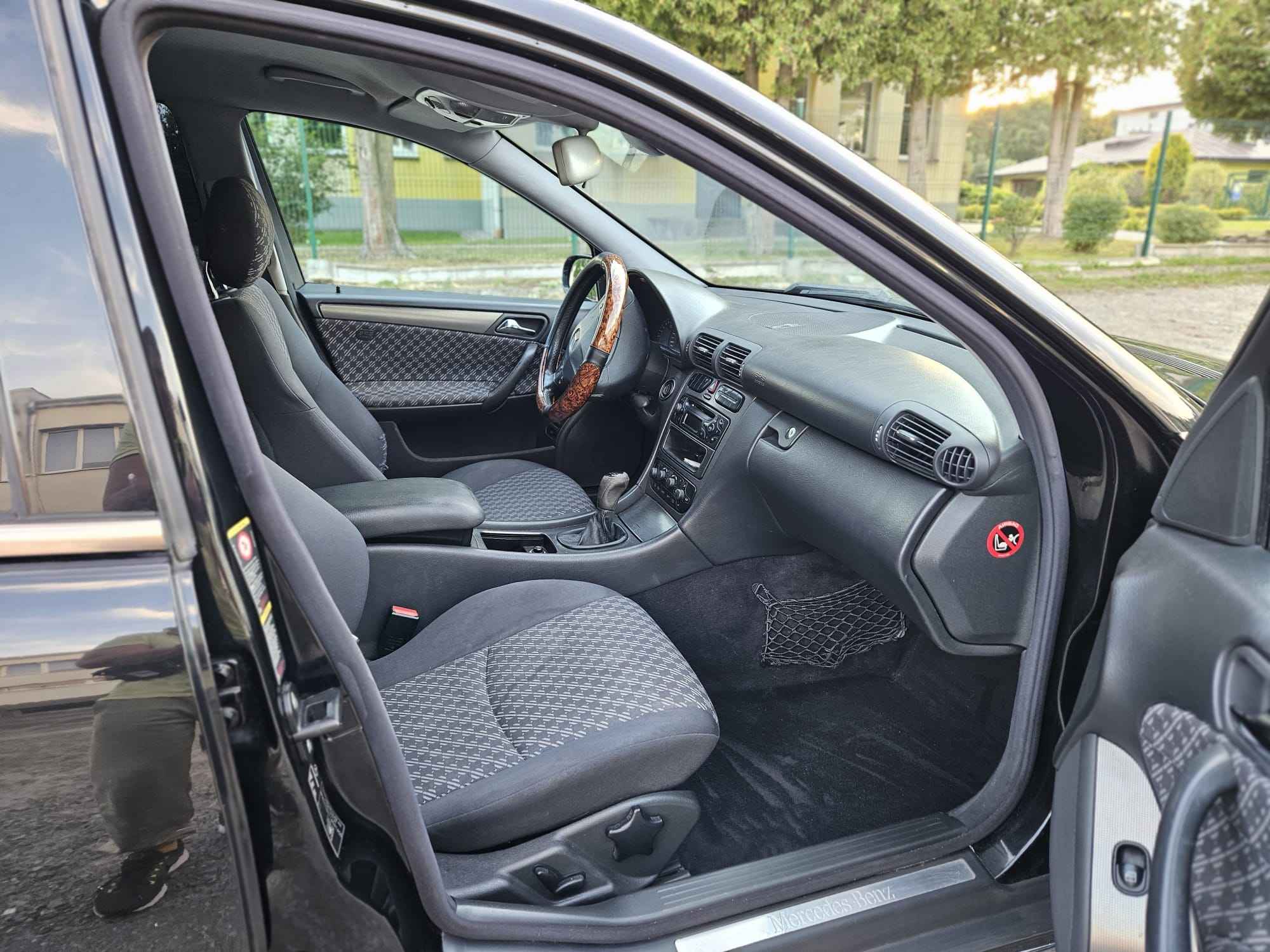 Mercedes 200 CDI klasa C Konin - zdjęcie 3