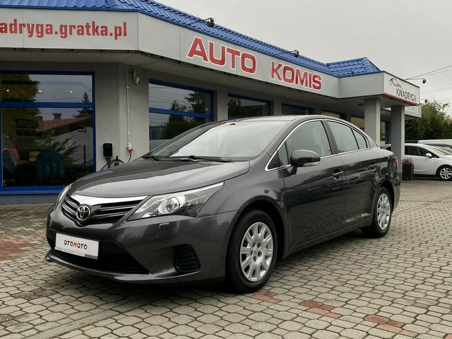 Toyota Avensis Rezerwacja Tarnowskie Góry - zdjęcie 2