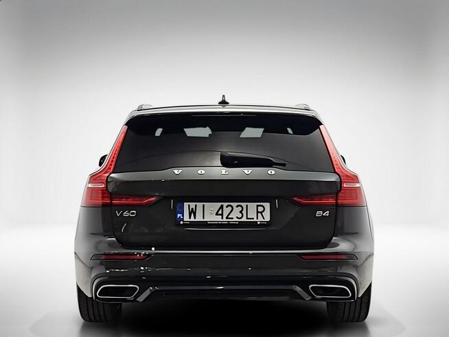 Volvo V60 B4 D Plus Dark aut ! Z Polskiego Salonu ! Faktura VAT ! Warszawa - zdjęcie 4