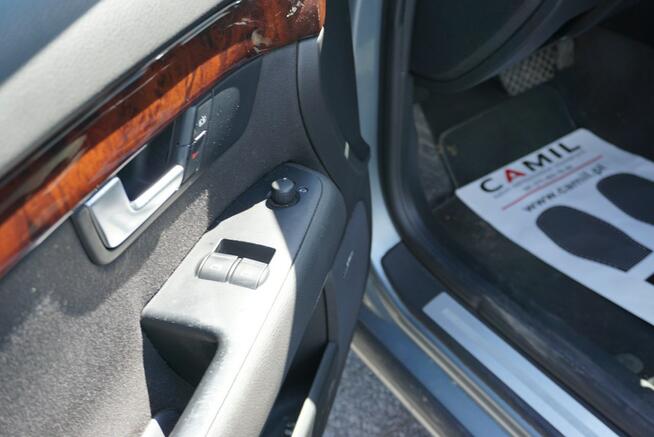 Audi A4 zarejestrowany, ubezpieczony Opole - zdjęcie 9