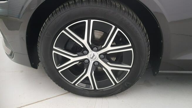 Volvo V60 B4 D Core ! Z Polskiego Salonu ! Faktura Vat ! Warszawa - zdjęcie 9