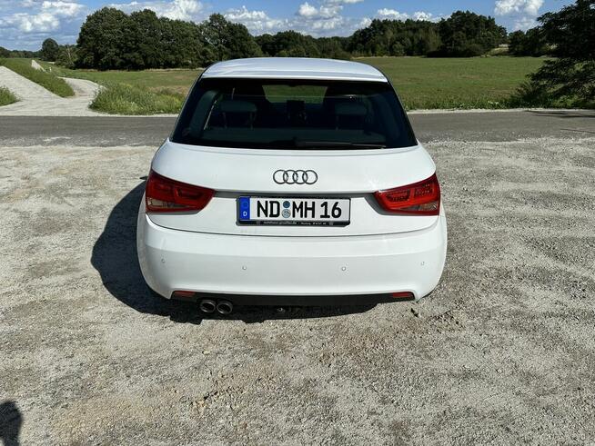 Audi A1 8X Zadbana Bogata wersja Navi Klima Alu Stan BDB Brzeg Dolny - zdjęcie 7