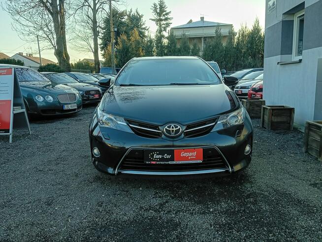 Toyota Auris Janów Lubelski - zdjęcie 2