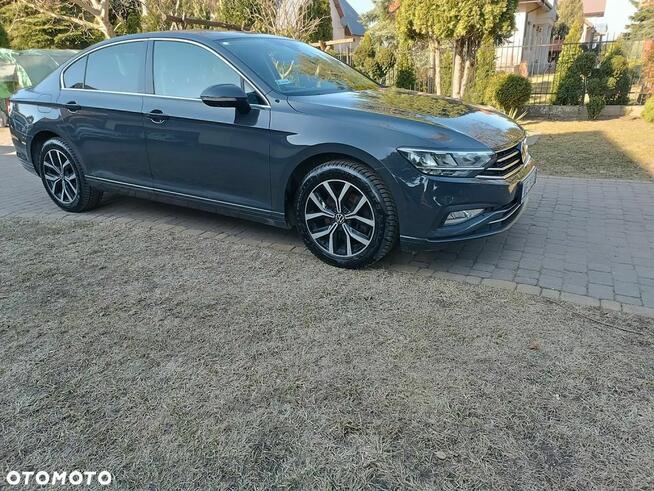 Volkswagen Passat 2.0 TDI EVO Business Płock - zdjęcie 1