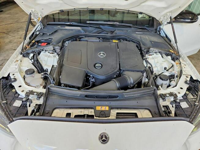 Mercedes C 300 4Matic / pakiet AMG / niski przebieg Białystok - zdjęcie 11