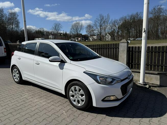 Hyundai i20 1,3 benzyna 85 ps ładny ,świeżo zarejestrowany z Niemiec Bolesławiec - zdjęcie 2