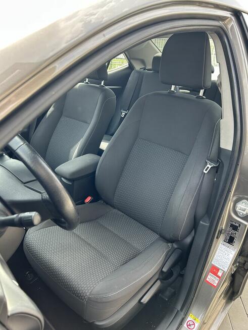 Toyota Corolla Sedan Warszawa - zdjęcie 8