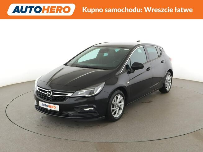 Opel Astra Innovation navi kamera hak grzane fotele półskóra tempomat Warszawa - zdjęcie 1