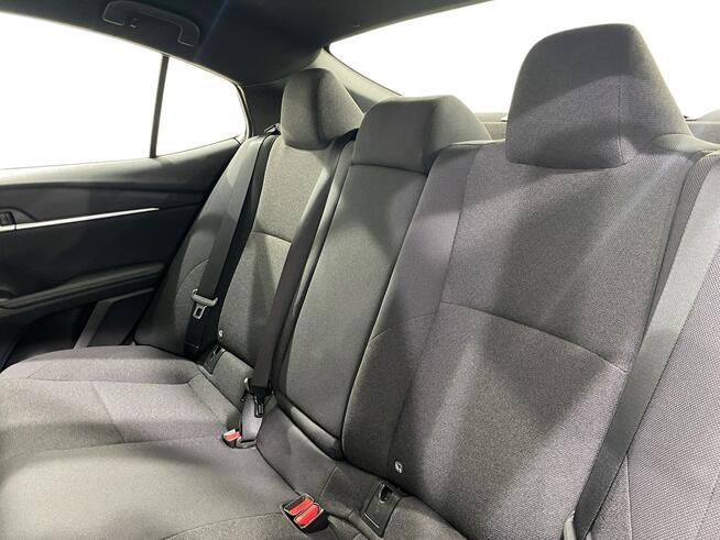 Toyota Camry 2.5 Hybrid Dynamic Force Comfort e-CVT Sedan Warszawa - zdjęcie 12