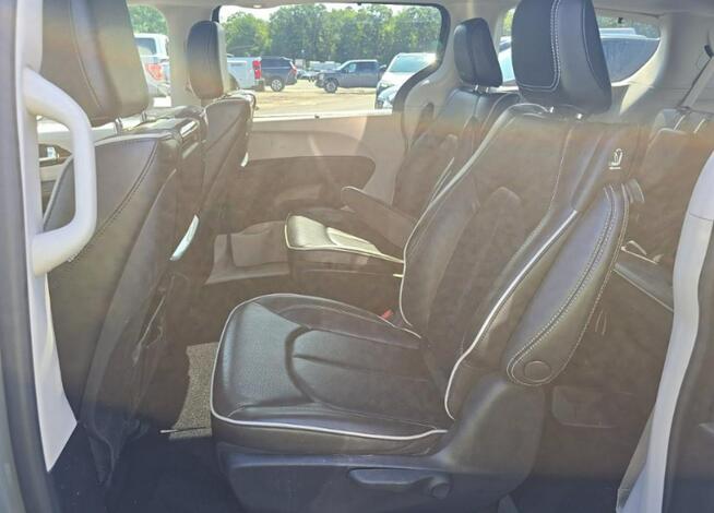 Chrysler Pacifica LIMITED / Hybryda / niski przebieg Tarnów - zdjęcie 11