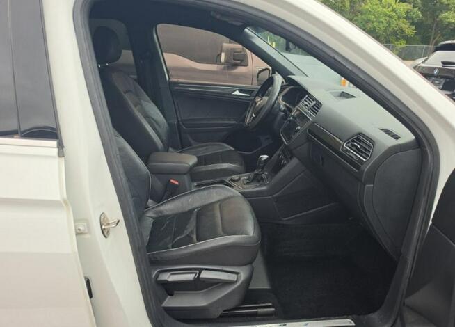 Volkswagen Tiguan SEL Premium R-Line / AWD Wrocław - zdjęcie 8