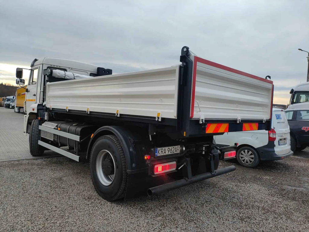 Wywrotka 4x2 Głogoczów - zdjęcie 2