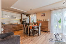 Dom z ogrodem i garażem umeblowany i wyposażony Kosina - zdjęcie 10