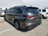 Toyota Sienna 2021, 2.5L, XLE, po gradobiciu Warszawa - zdjęcie 3