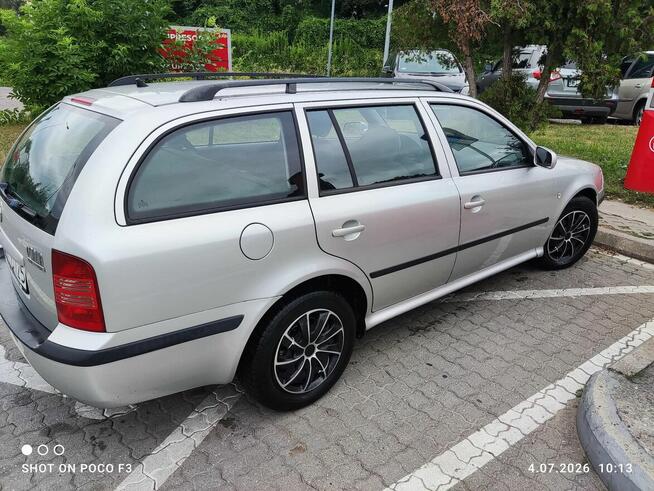Sprzedam Skodę Octavię Łódź - zdjęcie 2
