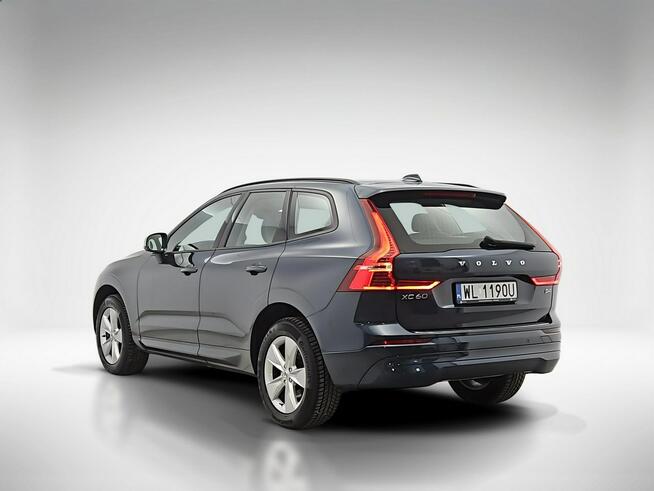 Volvo XC 60 B4 D Essential ! Z Polskiego Salonu ! Faktura Vat ! Warszawa - zdjęcie 3