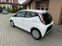 Toyota Aygo 1,0 69KM  Klimatyzacja  Kamera  Navi Orzech - zdjęcie 10