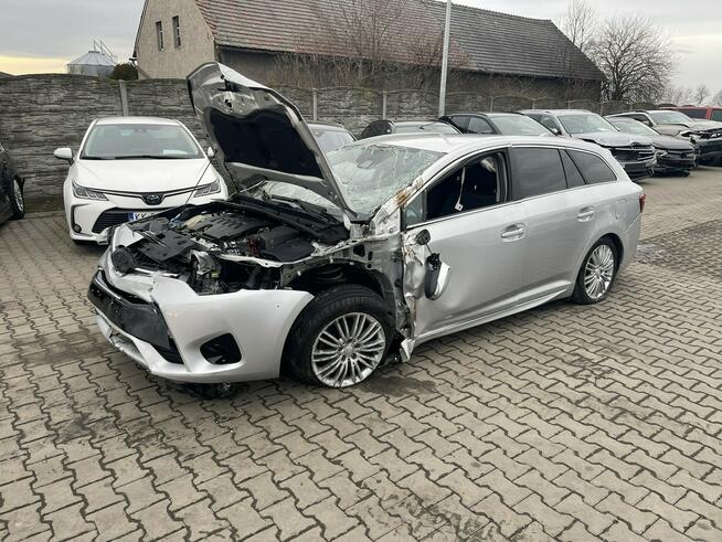 Toyota Avensis Prestige Automat Klimatronic Hak Duża navigacja Gliwice - zdjęcie 3