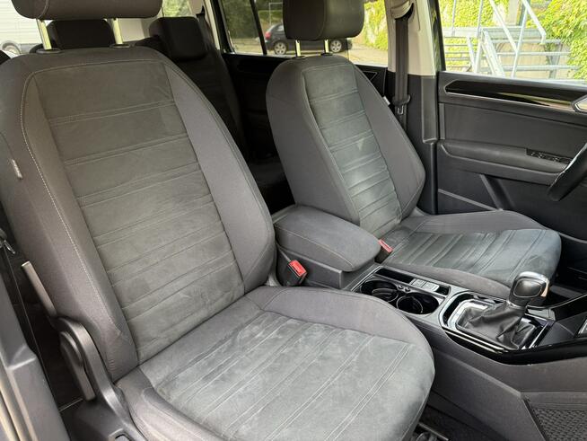 Volkswagen Touran 1.8  Highline DSG Tarnowskie Góry - zdjęcie 8