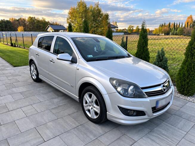 Opel Astra H 1.6 benzyna | 2008 | 173 885 km | stylizacja OP Sieradz - zdjęcie 1