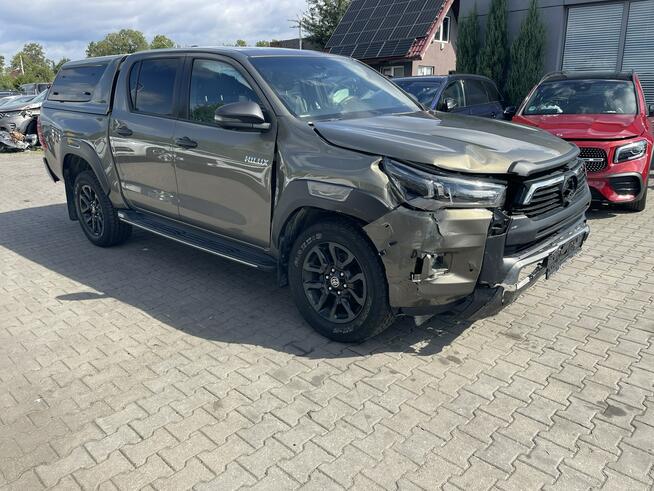 Toyota Hilux Executive 4x4 Automat Skóra Podgrzewanie JBL HAK Gliwice - zdjęcie 3