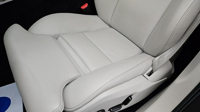 Volvo XC 60 B4 B Plus Bright aut ! Z Polskiego Salonu ! Faktura VAT ! Warszawa - zdjęcie 12