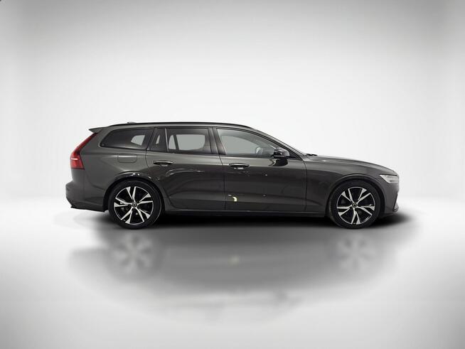 Volvo V60 B4 D Plus Dark aut ! Z Polskiego Salonu ! Faktura VAT ! Warszawa - zdjęcie 6