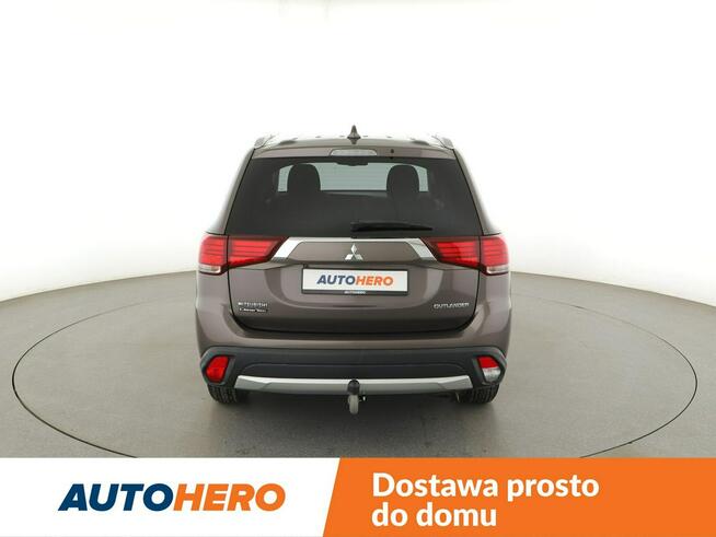 Mitsubishi Outlander kamera grzane fotele klima-auto tempomat Warszawa - zdjęcie 6