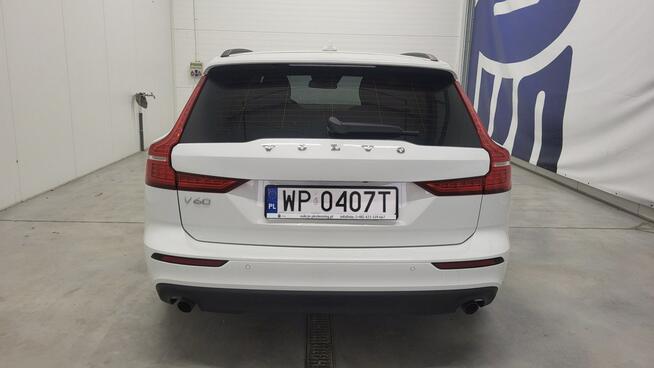 Volvo V60 B3 B Momentum Core aut Grójec - zdjęcie 7