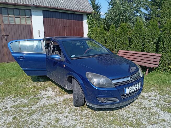 Opel Astra H 2004 Kielce - zdjęcie 1