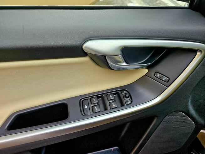 Volvo XC 60 163 KM R-Design Piękny Zagnańsk - zdjęcie 10