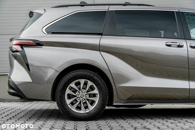 Toyota Sienna 2.7 LE Bogato wyposażona / 2.5 Hybryda Ropczyce - zdjęcie 12