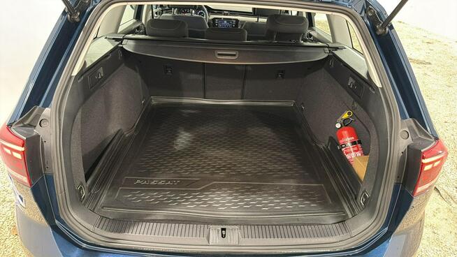 Volkswagen Passat 2.0 TDI EVO Business DSG Kombi Warszawa - zdjęcie 11