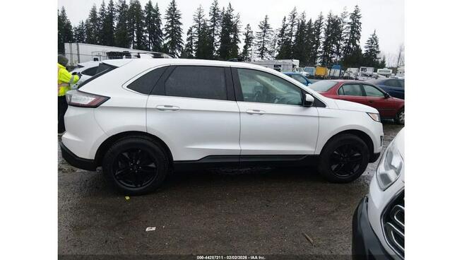 Ford EDGE / BENZYNA / 4x4 / 2.0 245KM / niski przebieg / Tarnów - zdjęcie 4
