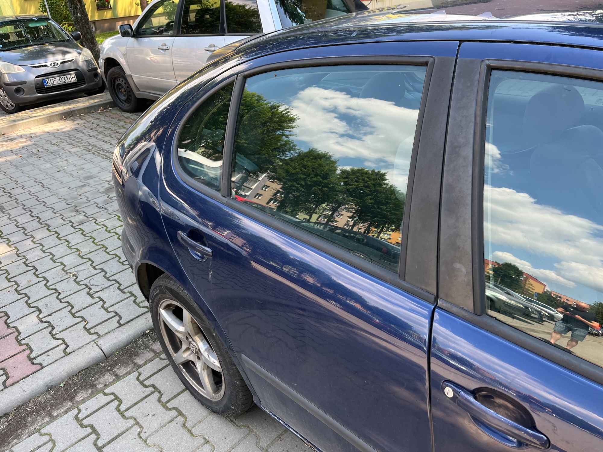 Syndyk sprzeda z wolnej ręki samochód osobowy Seat Leon Śródmieście - zdjęcie 6