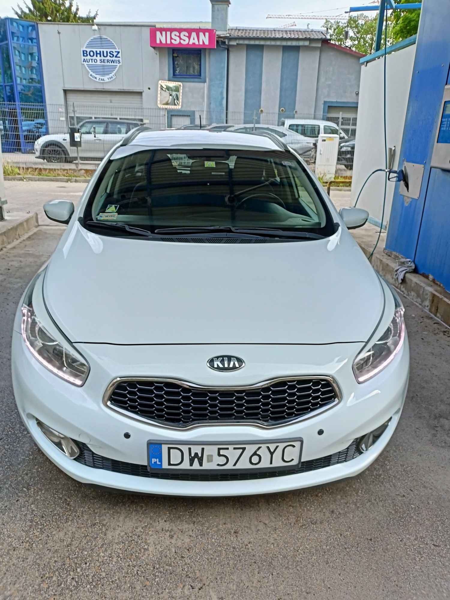 KIA CEED KOMBI 1.6 DOHC 135KM 99 KW 2015 Stan bardzo dobry Krzyki - zdjęcie 1