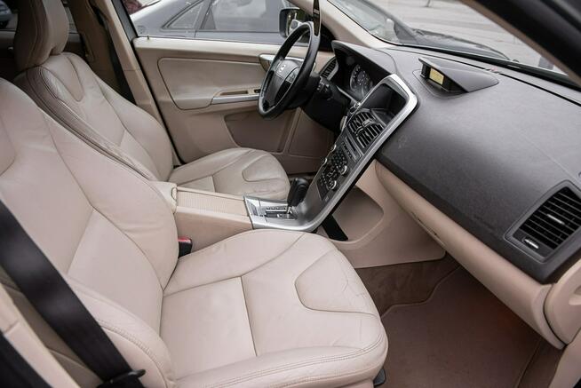 Volvo XC 60 R-Design AWD 2.4d D5 185KM 4x4 ! Super Stan ! Opłacone ! Zwoleń - zdjęcie 9