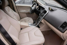 Volvo XC 60 R-Design AWD 2.4d D5 185KM 4x4 ! Super Stan ! Opłacone ! Zwoleń - zdjęcie 9