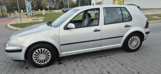 VW GOLF 4 HATCHBACK 1600 BENZYNA+KLIMA-OPŁATY NA ROK !!!