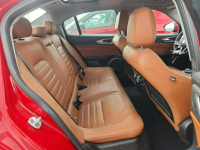 Alfa Romeo Giulia 4x4  / niski przebieg / automat Tarnów - zdjęcie 10