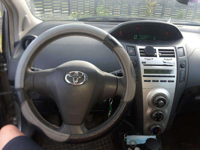 Toyota Yaris 2 Niemce - zdjęcie 4