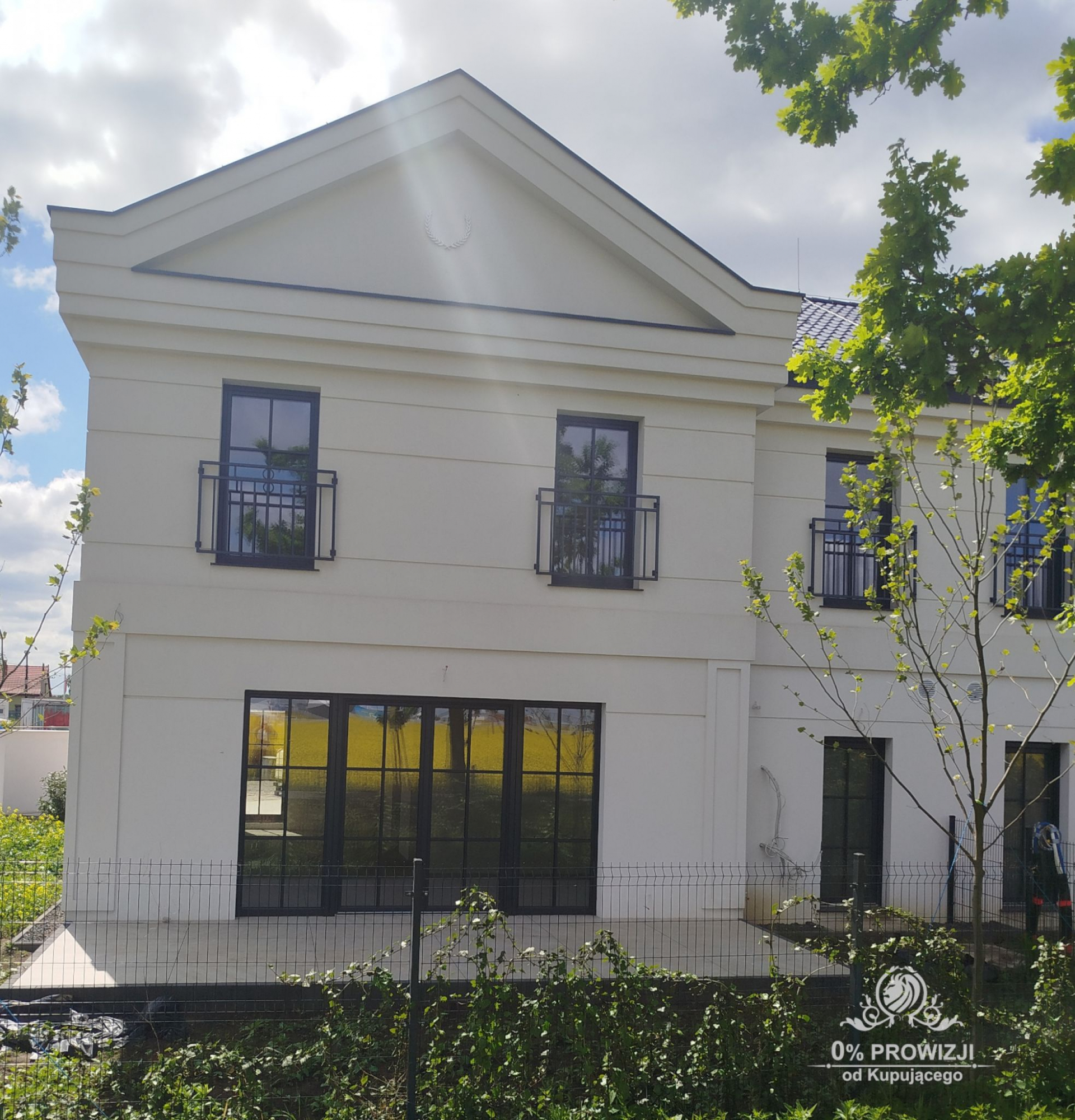 WILLOWY DOM Z OGRODEM I GARAŻEM -stylowa architektura - Cesarzowice Cesarzowice - zdjęcie 3