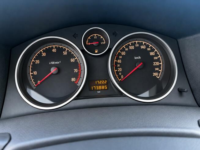 Opel Astra H 1.6 benzyna | 2008 | 173 885 km | stylizacja OP Sieradz - zdjęcie 9